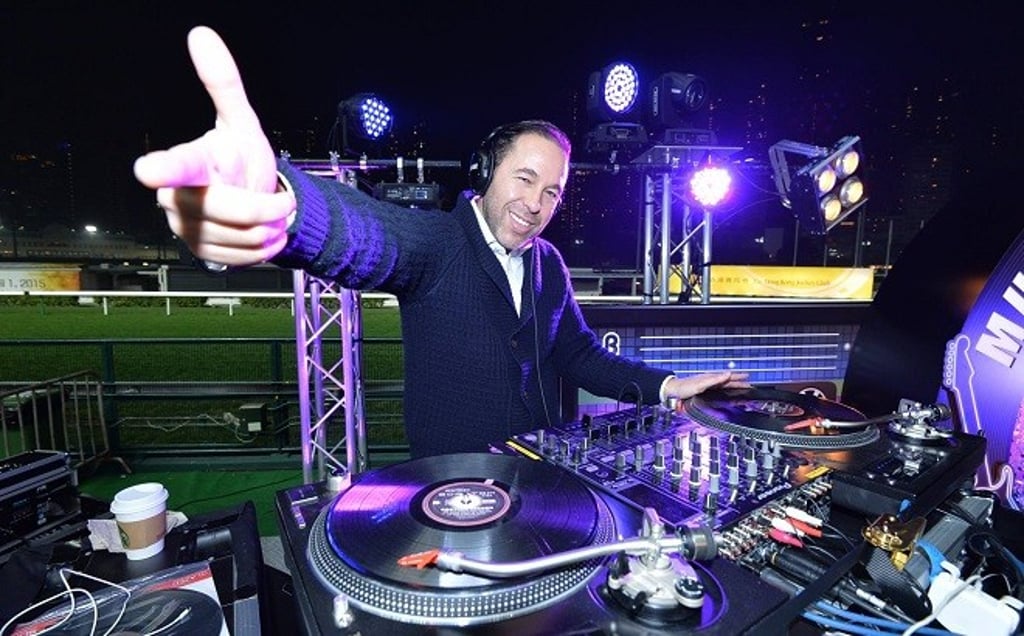 Catch performances of energetic DJ Samir in between the racing action.